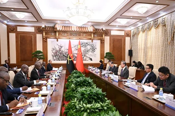 Tete Antonio and Wang Yi Discuss Deepening of Angola-China Ties