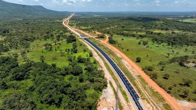 Wagons loaded with iron ore from Simandou