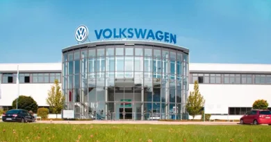 EU Sets Price Floors to Resolve Dispute over Chinese EV Imports