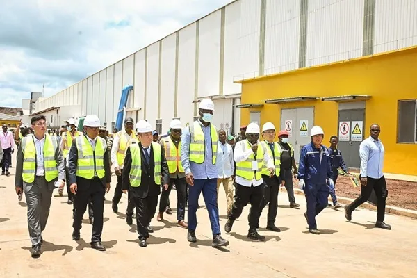 President Chapo Tours DH Mining Graphite Plant