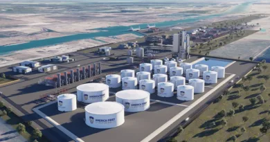 Trump Celebrates Reliance Plan’s to Fund New Oil Refinery in USA