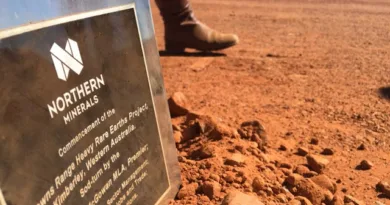 Australia Orders Chinese Investors to Divest from Northern Minerals Australia Orders Chinese Investors to Divest from Northern Minerals