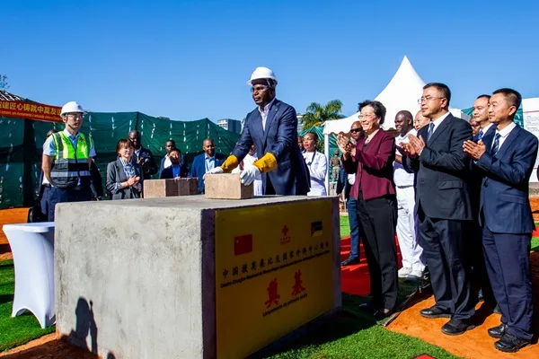 President Chapo Symbolically Cements Mozambique-China Ties with National Surgical Center